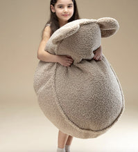Laden Sie das Bild in den Galerie-Viewer, Wigiwama-beanbag-bear-biscuit