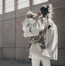 Laden Sie das Bild in den Galerie-Viewer, Wildride-peuter-draagzak-zebra