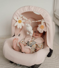 Afbeelding in Gallery-weergave laden, Nijntje wagenspanner vintage - Little Flowers