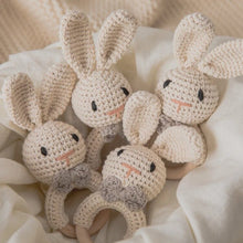 Laden Sie das Bild in den Galerie-Viewer, Bijtring gehaakt - Konijn wit - Ikenmijnmama