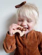 Afbeelding in Gallery-weergave laden, Bijtring maan - Verschillende kleuren - Ikenmijnmama