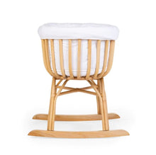 Afbeelding in Gallery-weergave laden, Childhome rattan schommelwieg inclusief matras + jersey cover hoes - Ecru - Ikenmijnmama