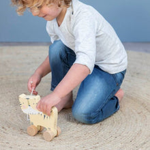 Afbeelding in Gallery-weergave laden, Little Dutch houten trekdier - Tijger - Ikenmijnmama