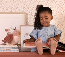 Laden Sie das Bild in den Galerie-Viewer, Little Dutch knuffelvogel Olivia - 20 cm - Ikenmijnmama