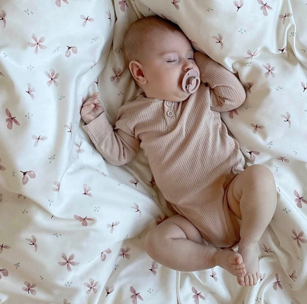 Doorslapen baby: Praktische tips