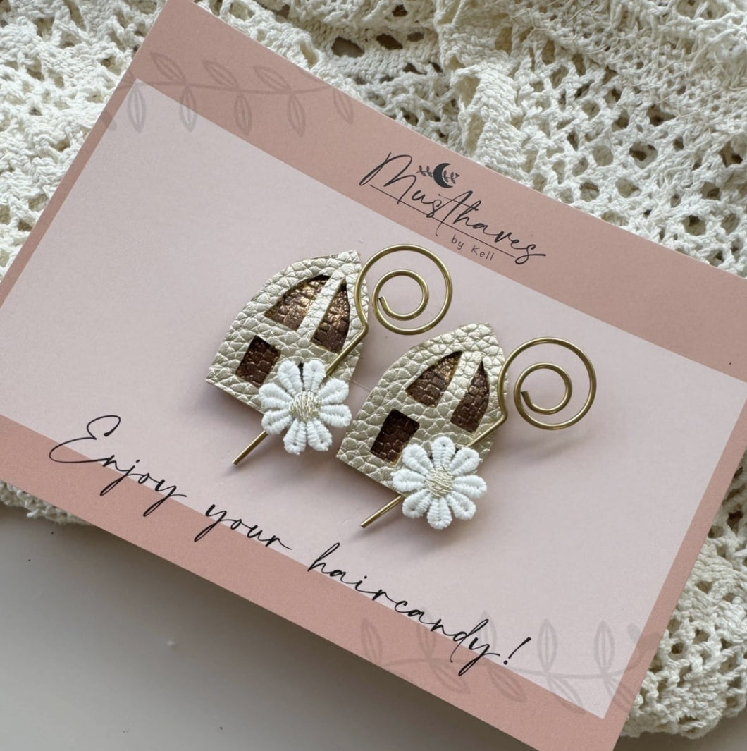 Haarclipjes-met-mijter-en-staf-Goud-Bruin