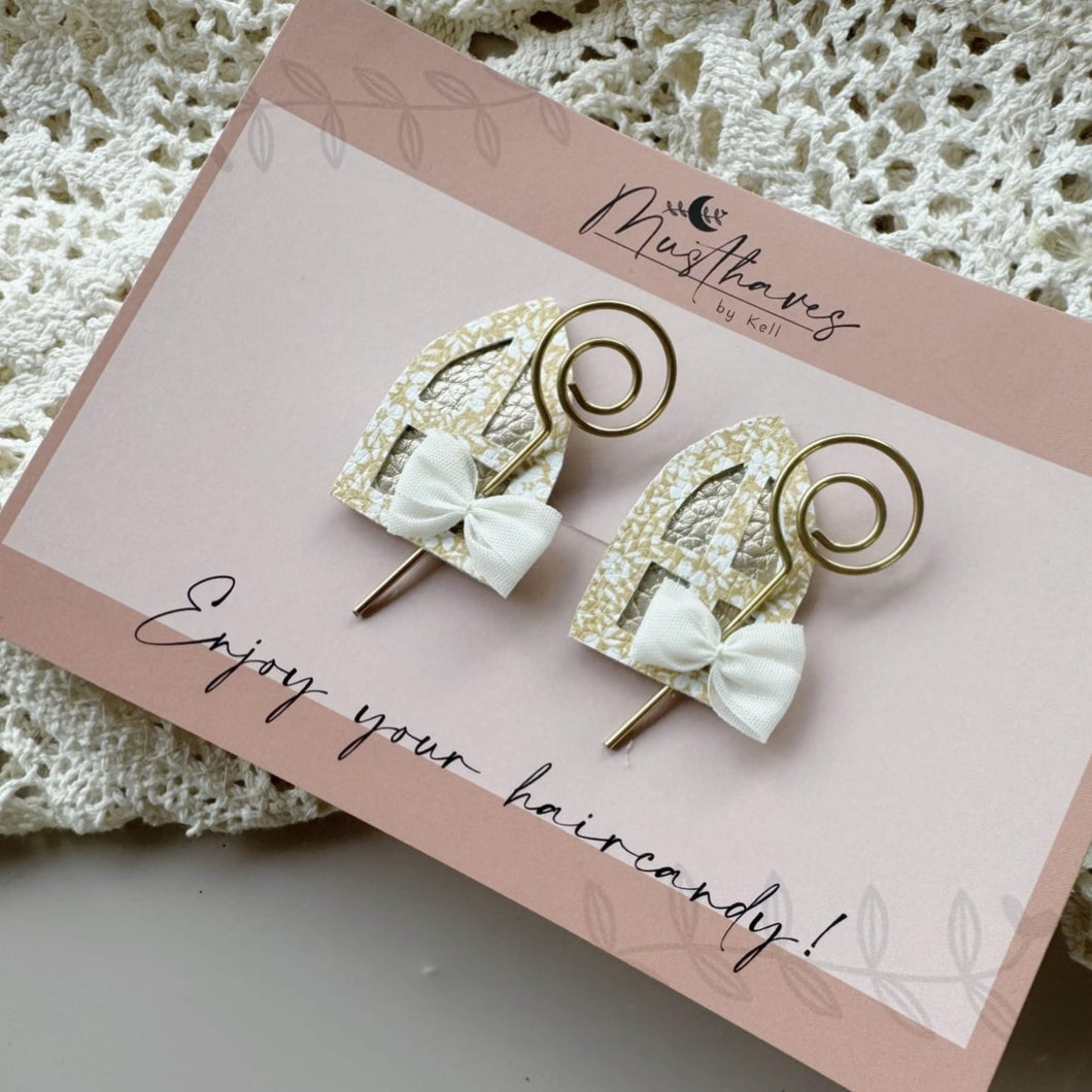 Haarclipjes-met-mijter-en-staf-goud-strik