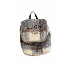 Laden Sie das Bild in den Galerie-Viewer, Babymütze Sand mit Namen