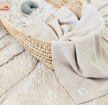 Laden Sie das Bild in den Galerie-Viewer, Jollein-wiegdeken-basic-knit-nougat