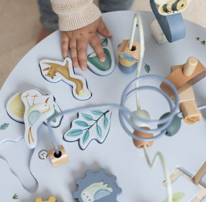 Little-dutch-activiteitentafel-forest-friends-2