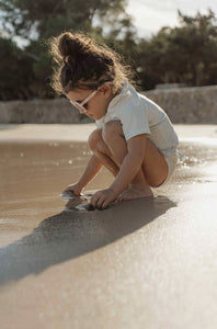 Little-dutch-zwembroekje-volants-sea-green