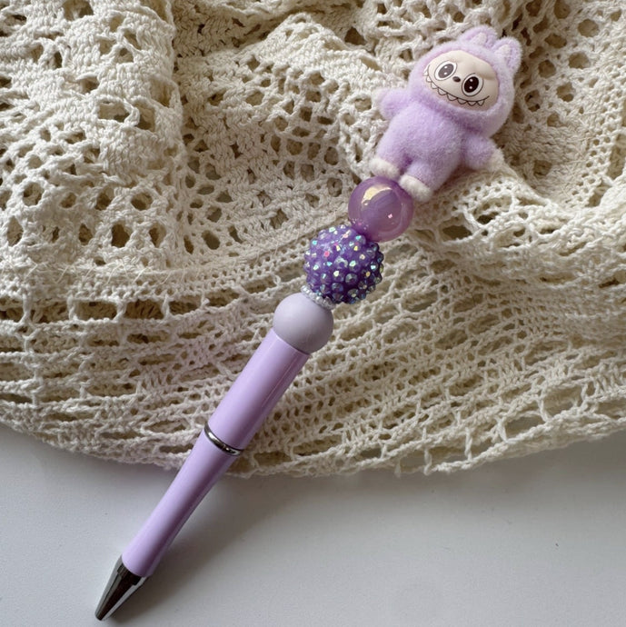 Paarse-pen-labubu