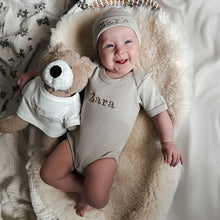 Afbeelding in Gallery-weergave laden, Teddybeer-met-naam-gepersonaliseerd