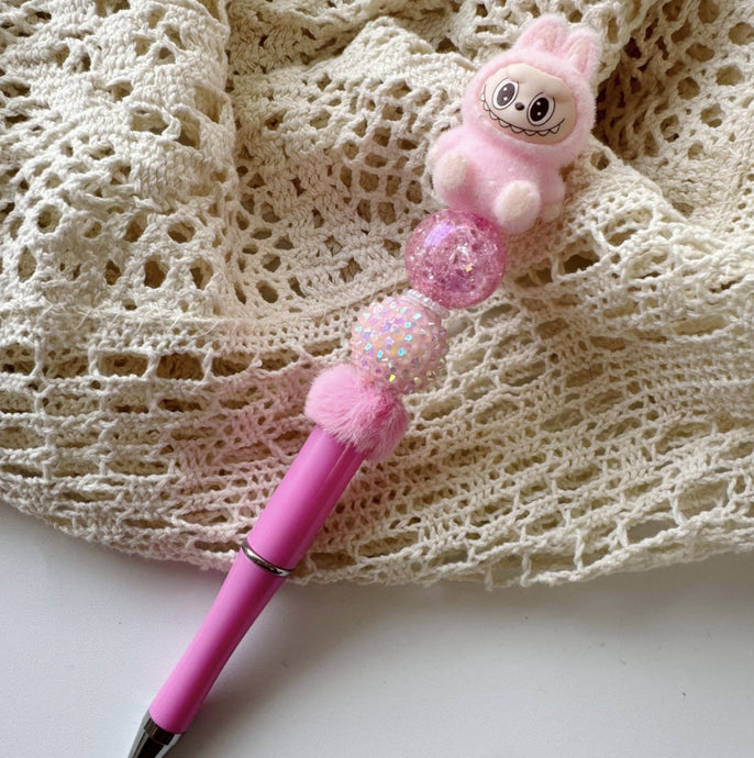 Roze-pen-labubu