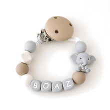Laden Sie das Bild in den Galerie-Viewer, Speenkoord met naam 'Boaz' - gepersonaliseerd kraam cadeau