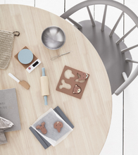 Afbeelding in Gallery-weergave laden, Kid&#39;s Concept bistro houten koekjes bakset