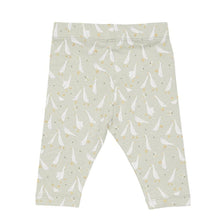 Laden Sie das Bild in den Galerie-Viewer, Little Dutch broek Little Goose olive - Maat 62 - Ikenmijnmama