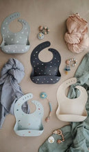 Afbeelding in Gallery-weergave laden, Mushie hydrofiele doek XL swaddle - Fog - Ikenmijnmama