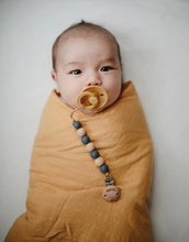 Afbeelding in Gallery-weergave laden, Mushie hydrofiele doek XL swaddle - Tawny birch - Ikenmijnmama