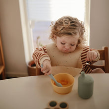 Afbeelding in Gallery-weergave laden, Mushie siliconen babylepels - Soft lilac 2 stuks - Ikenmijnmama