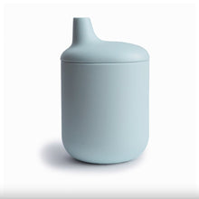 Afbeelding in Gallery-weergave laden, Mushie siliconen tuitbeker - Powder blue - Ikenmijnmama